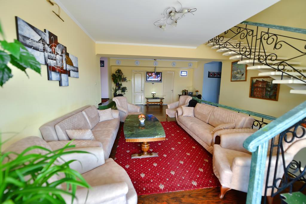 Europa Hotel-Kutaisi Zewnętrze zdjęcie